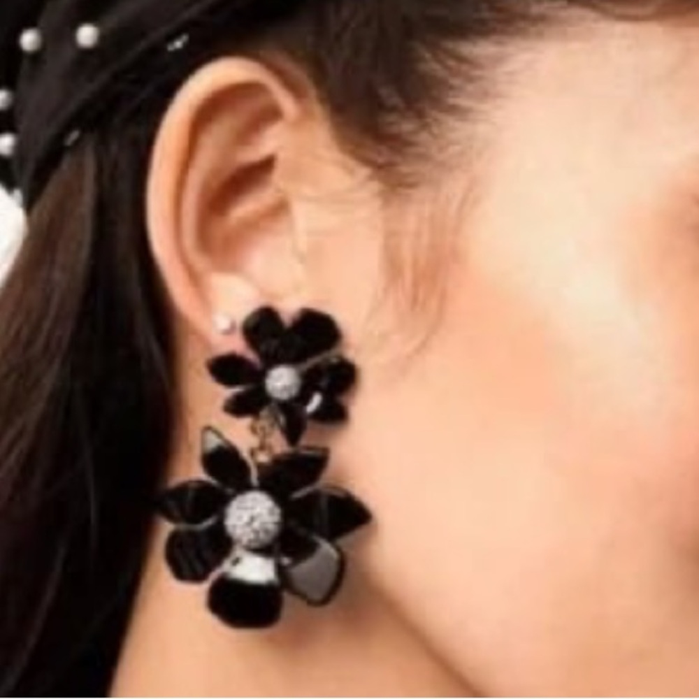 LELE Sadoughi black flowers drop earrings